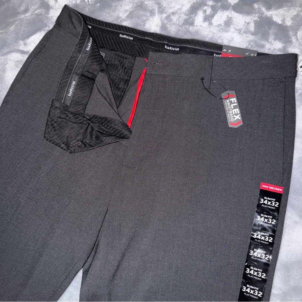 VanHeusen Men’s Black Flex Waistband Pants